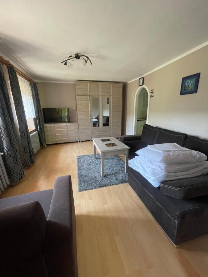 Appartamento Pod Piekielkiem Szczytna Esterno foto
