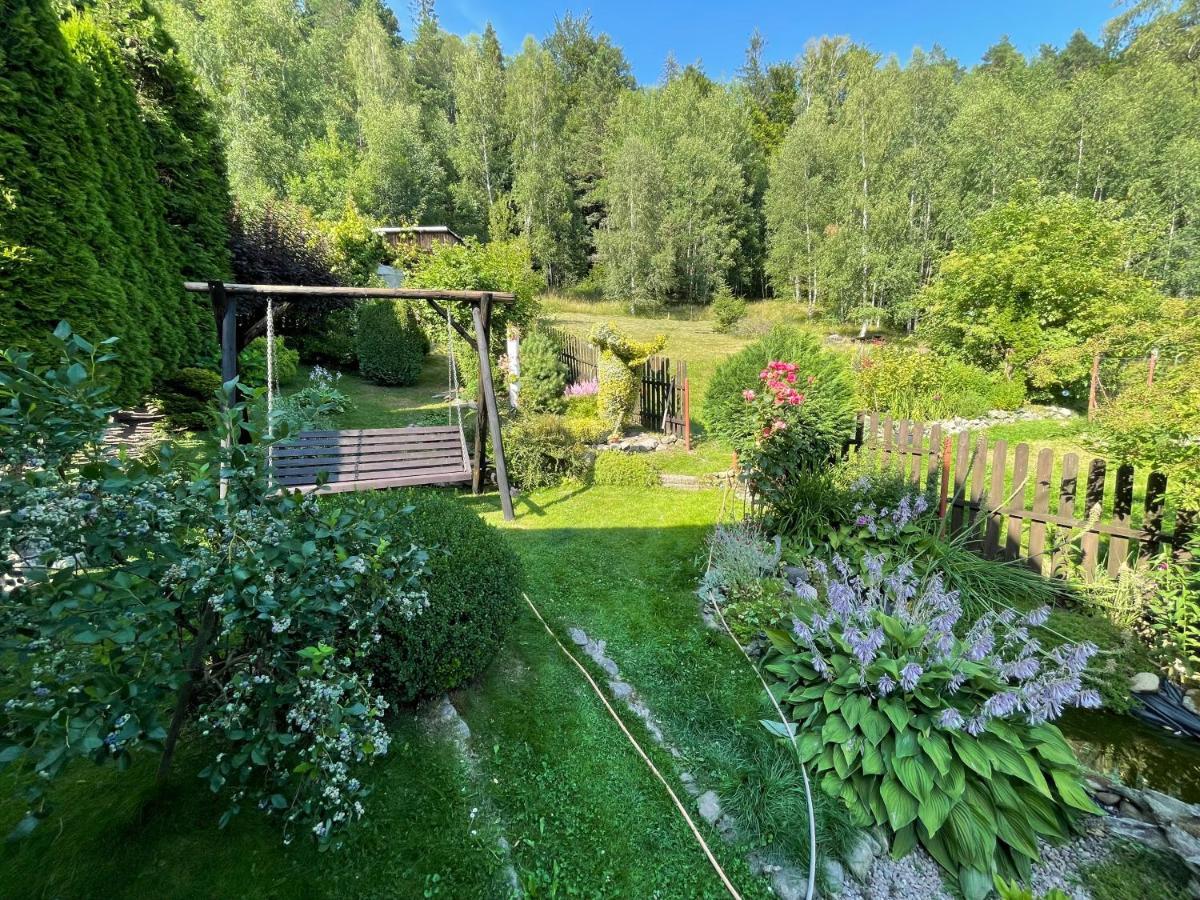 Appartamento Pod Piekielkiem Szczytna Esterno foto
