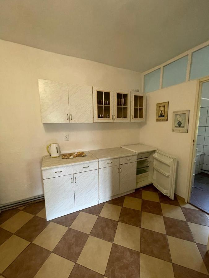 Appartamento Pod Piekielkiem Szczytna Esterno foto